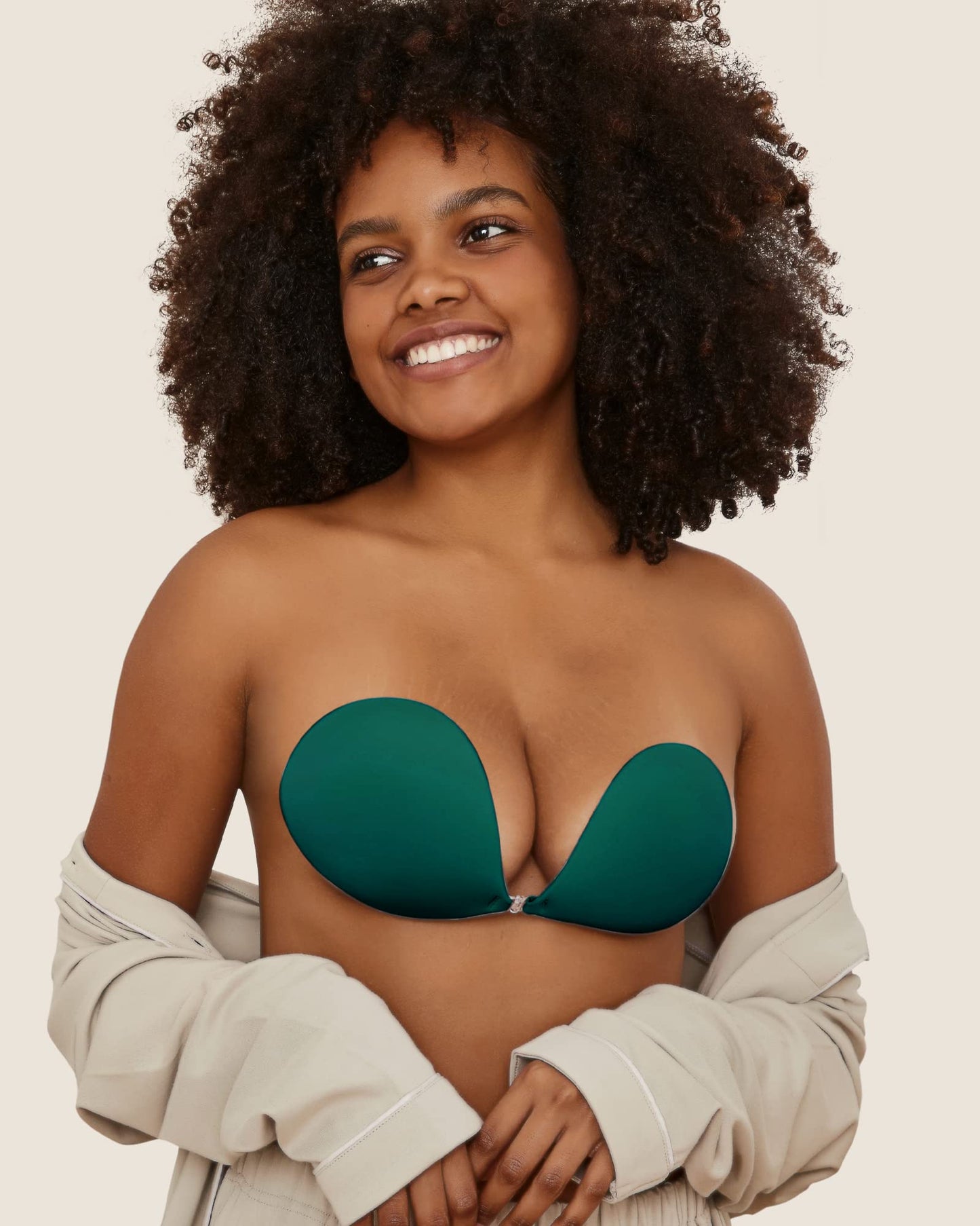 Niidor Macaron Adhesive Bra Invisible Sticky Strapless Push Up Reusable Silicone Bra for Backless Dress with Nipple Covers
