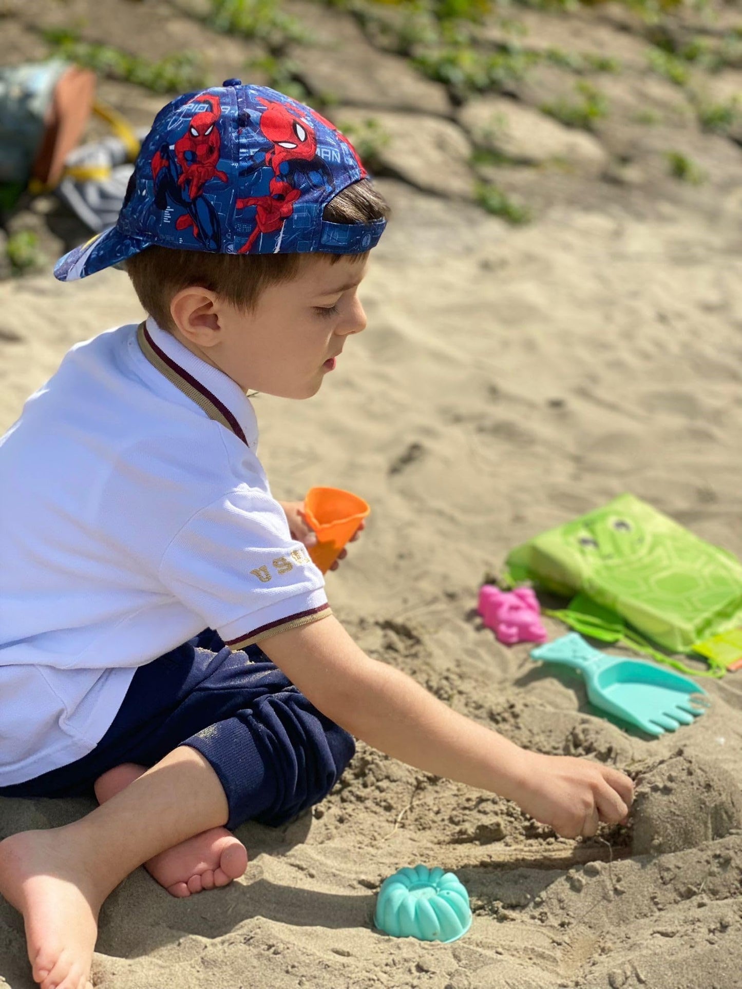 PlayGo Sand Toys with Bag, Beach Toys Set for Children/Beach Toys Seaside Toys with Bag (Pink)